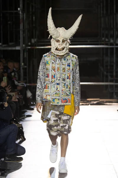 Look 5